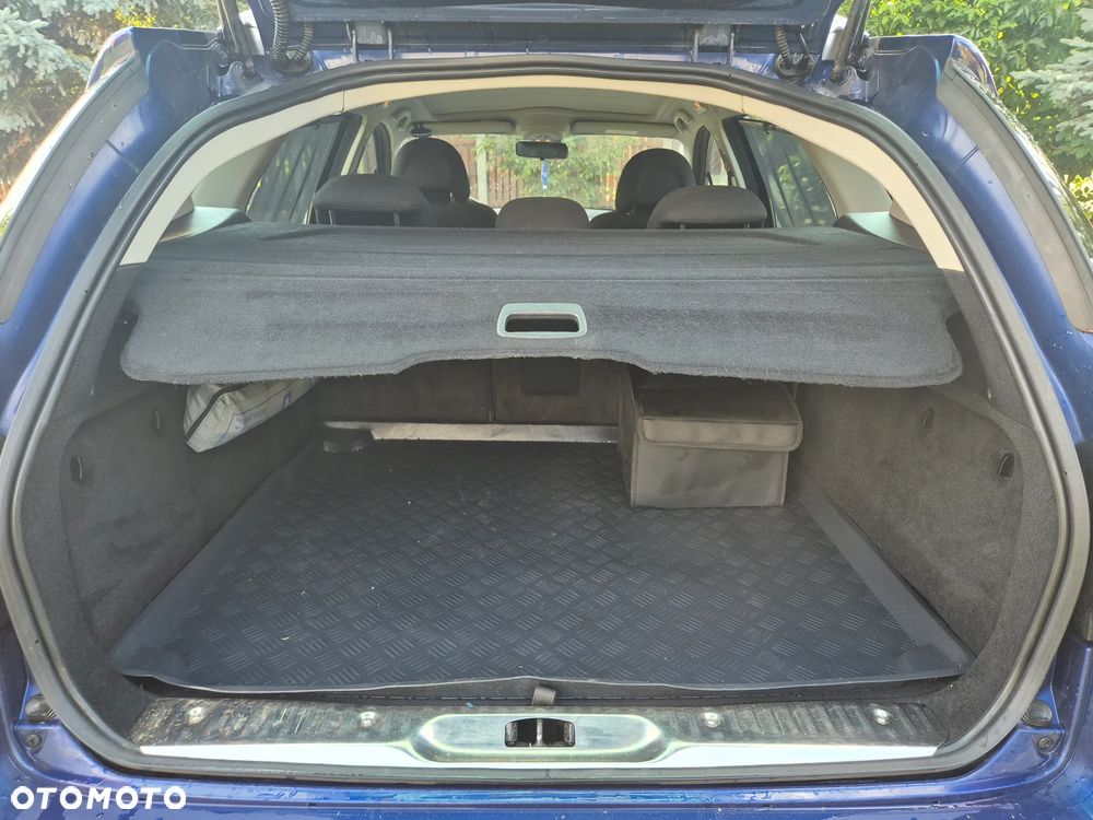 Peugeot 407 - 25