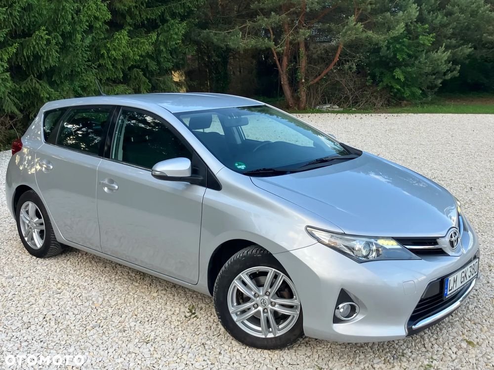 Toyota Auris 1.6 Prestige - 17