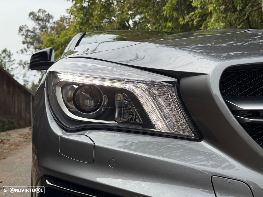 Mercedes-Benz CLA 45 AMG 4Matic 7G-DCT - 16