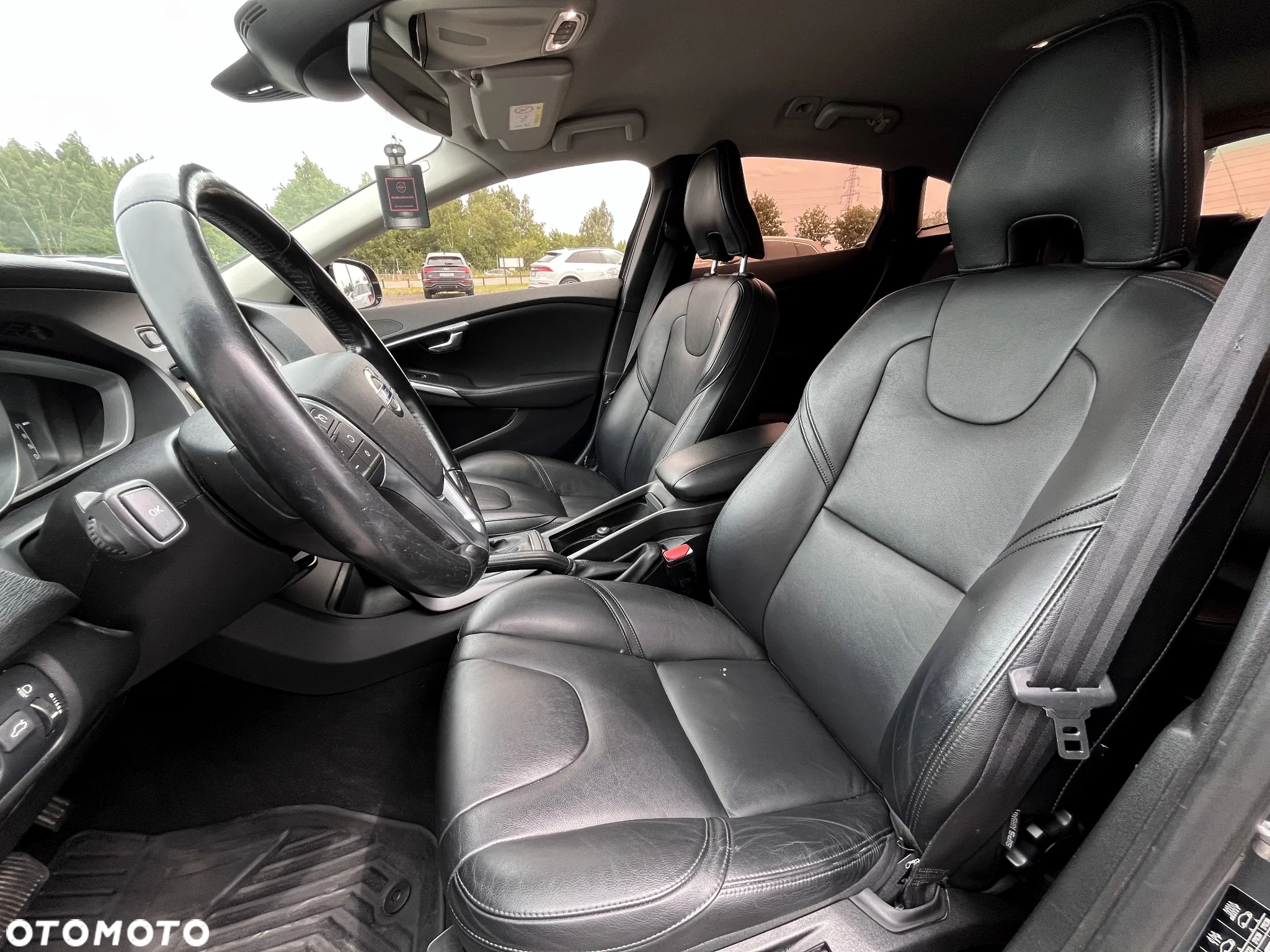 Volvo V40 D2 Momentum - 12
