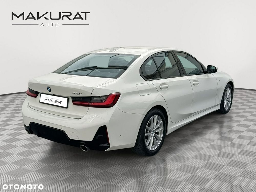 BMW Seria 3 318i M Sport - 4