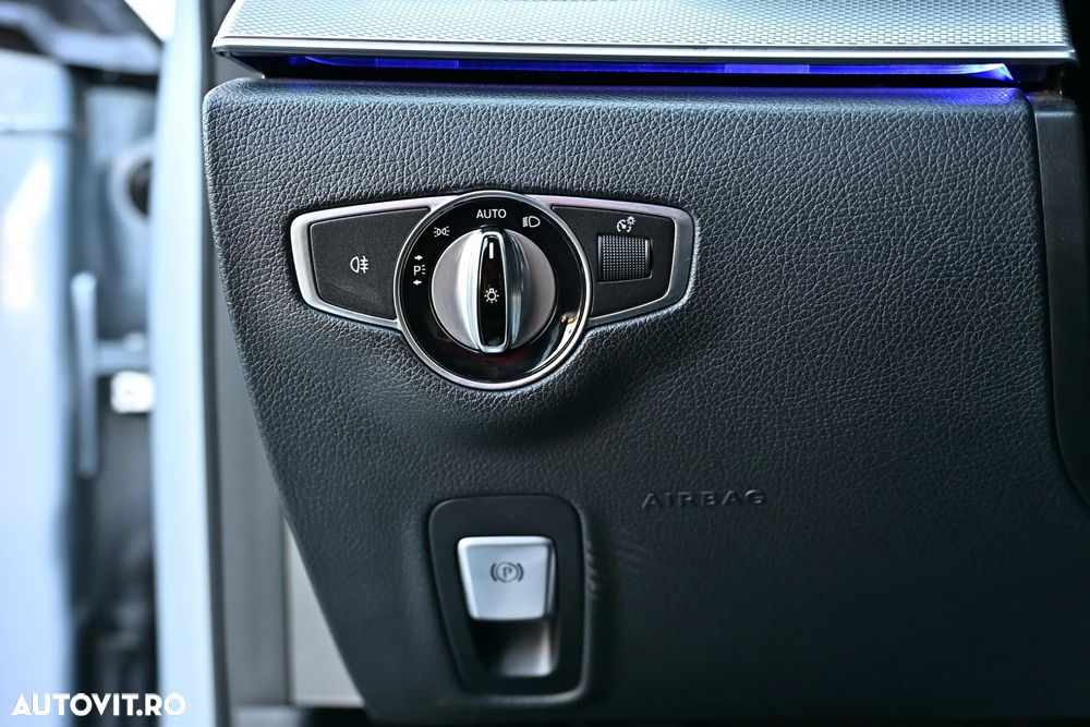 Mercedes-Benz E 220 d Aut. - 19