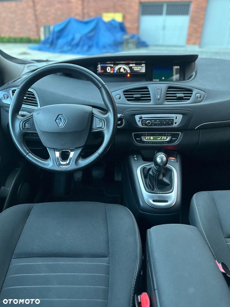 Renault Scenic ENERGY TCe 130 S&S Bose Edition - 31