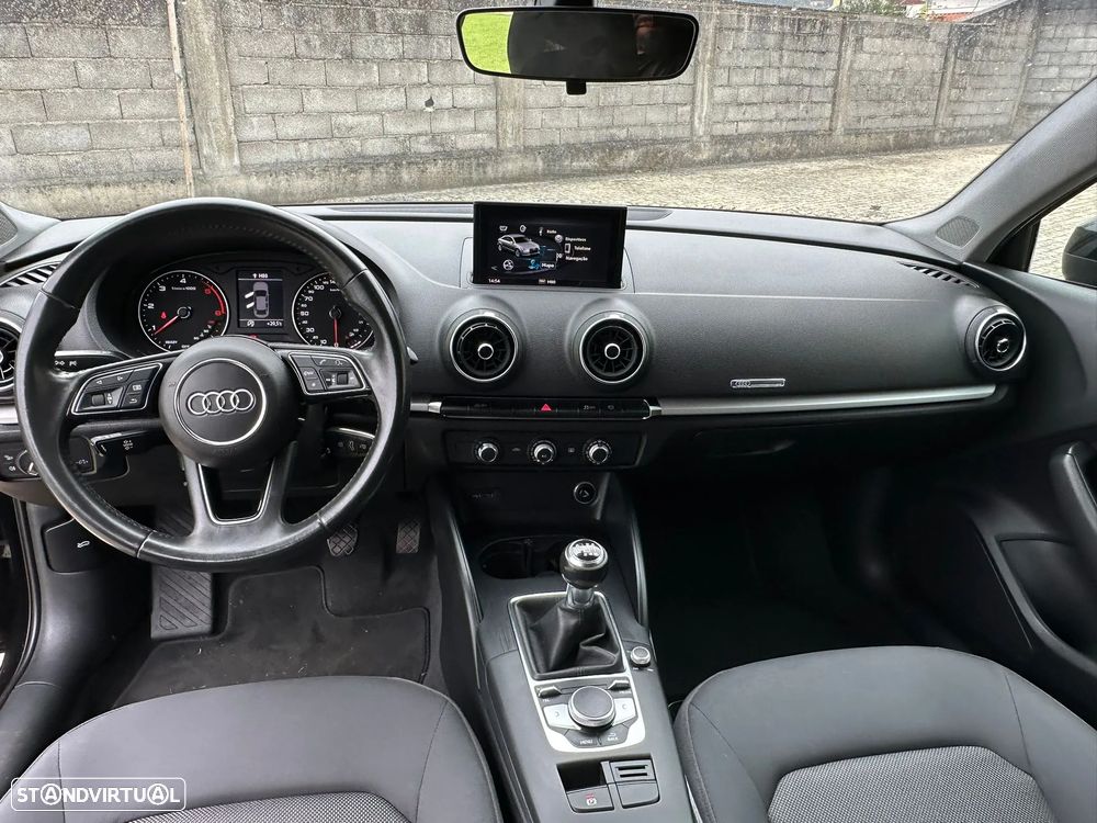 Audi A3 Limousine 30 TDI Sport - 13