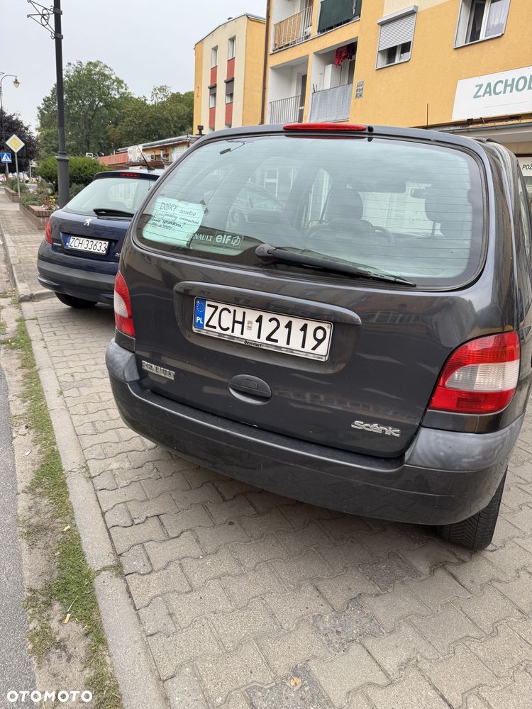 Renault Scenic 1.4 16V Family - 5