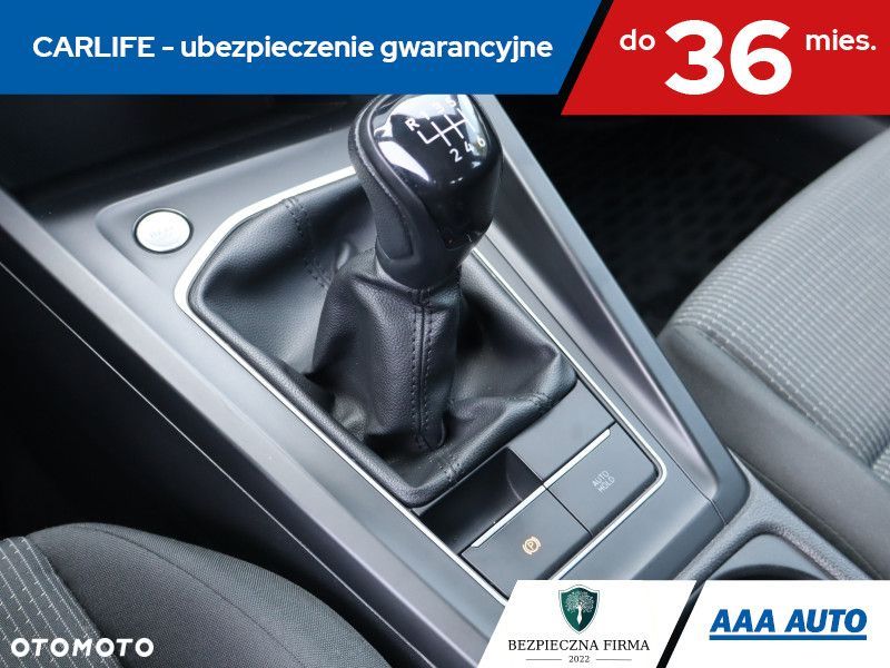 Volkswagen Golf - 19