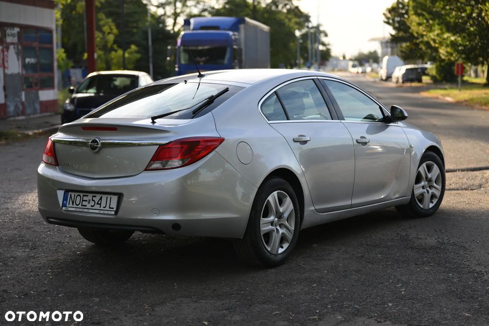 Opel Insignia 1.8 Sport - 3