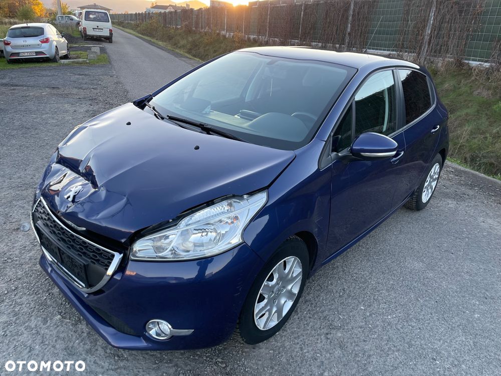 Peugeot 208 82 PureTech Style - 1