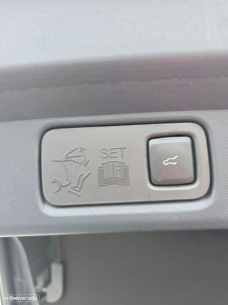 Ford Mustang Mach-E 87 kWh Premium AWD - 25