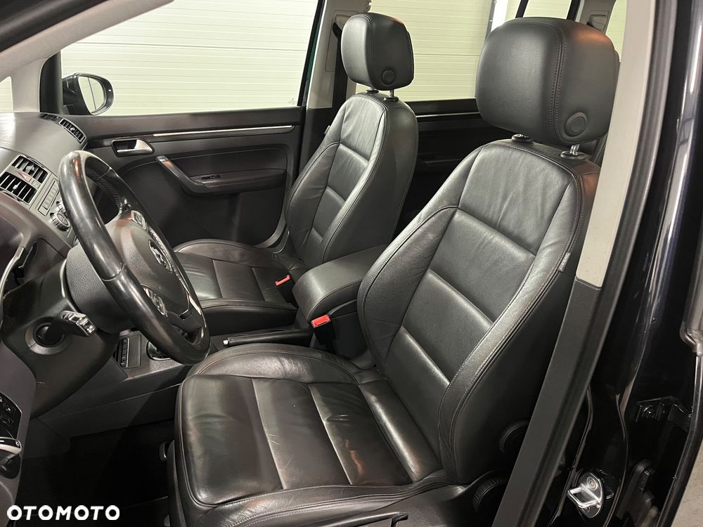 Volkswagen Touran 1.6 TDI DPF BlueMotion Technology Highline - 17