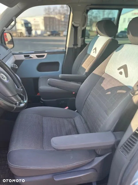 Volkswagen Multivan - 6