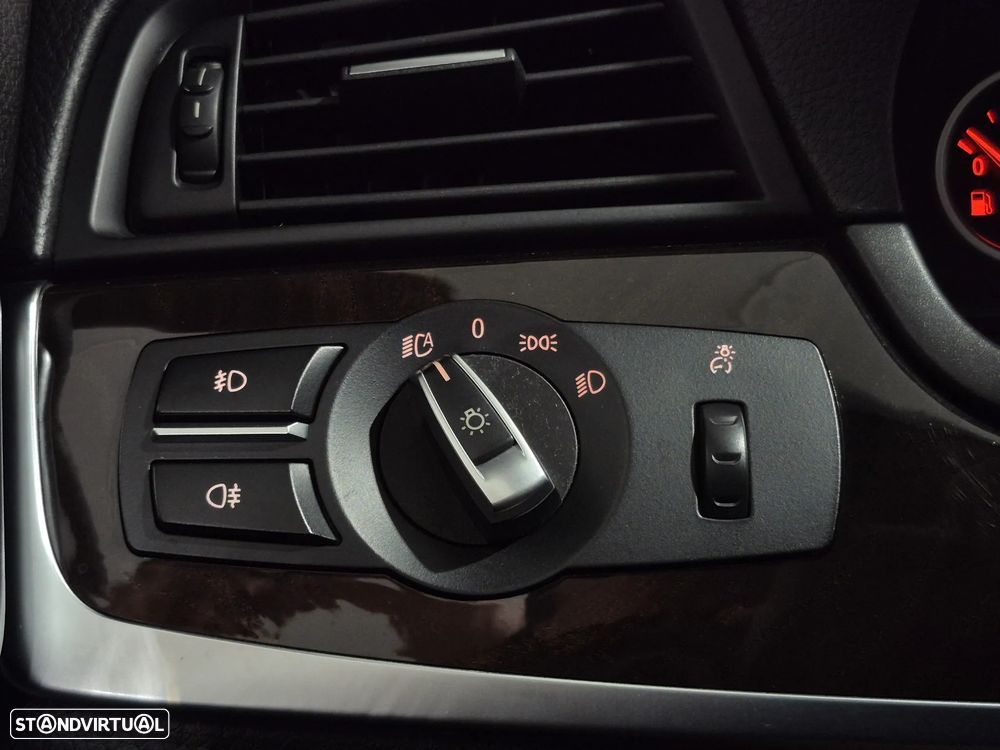 BMW 520 d xDrive Auto - 23