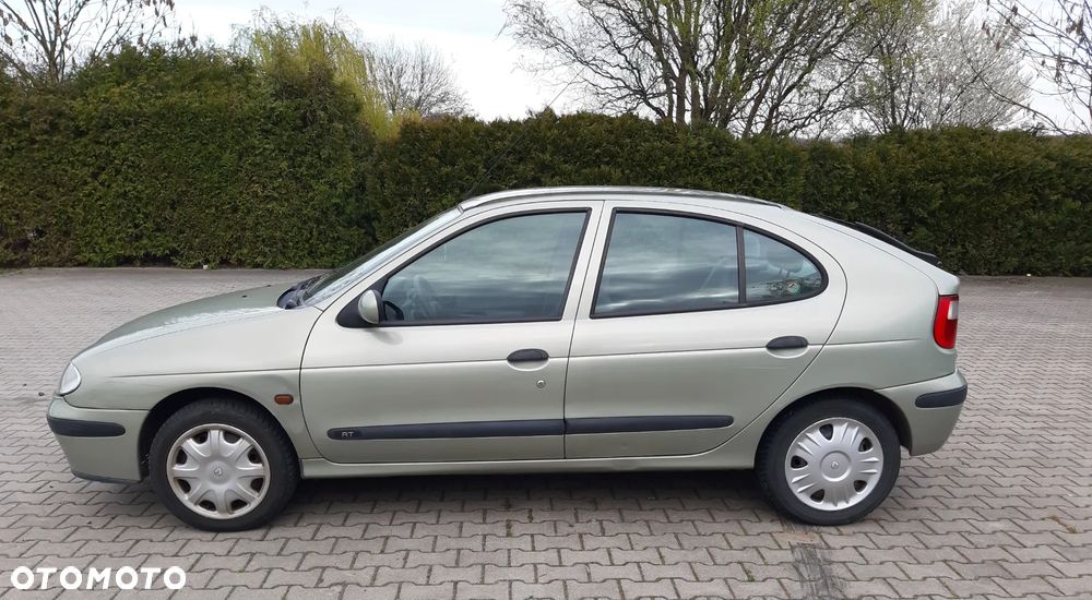 Renault Megane - 11