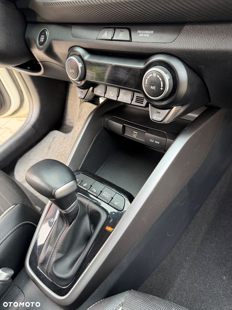 Kia Stonic 1.0 T-GDI MHEV GT Line DCT - 24