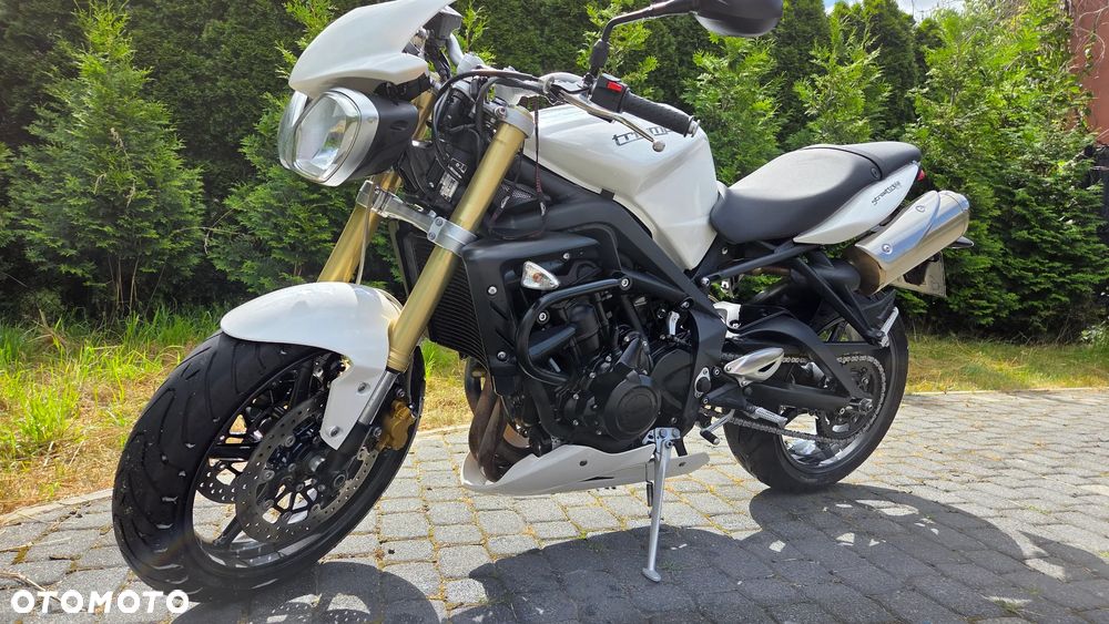 Triumph Street Triple - 20