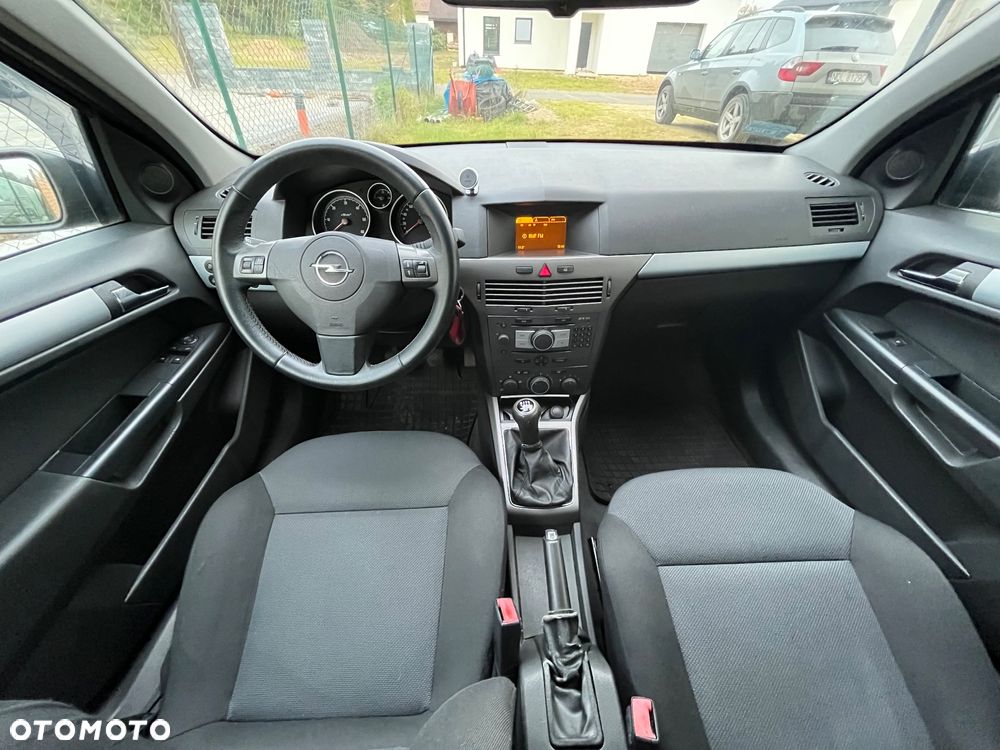 Opel Astra III 1.9 CDTI - 12