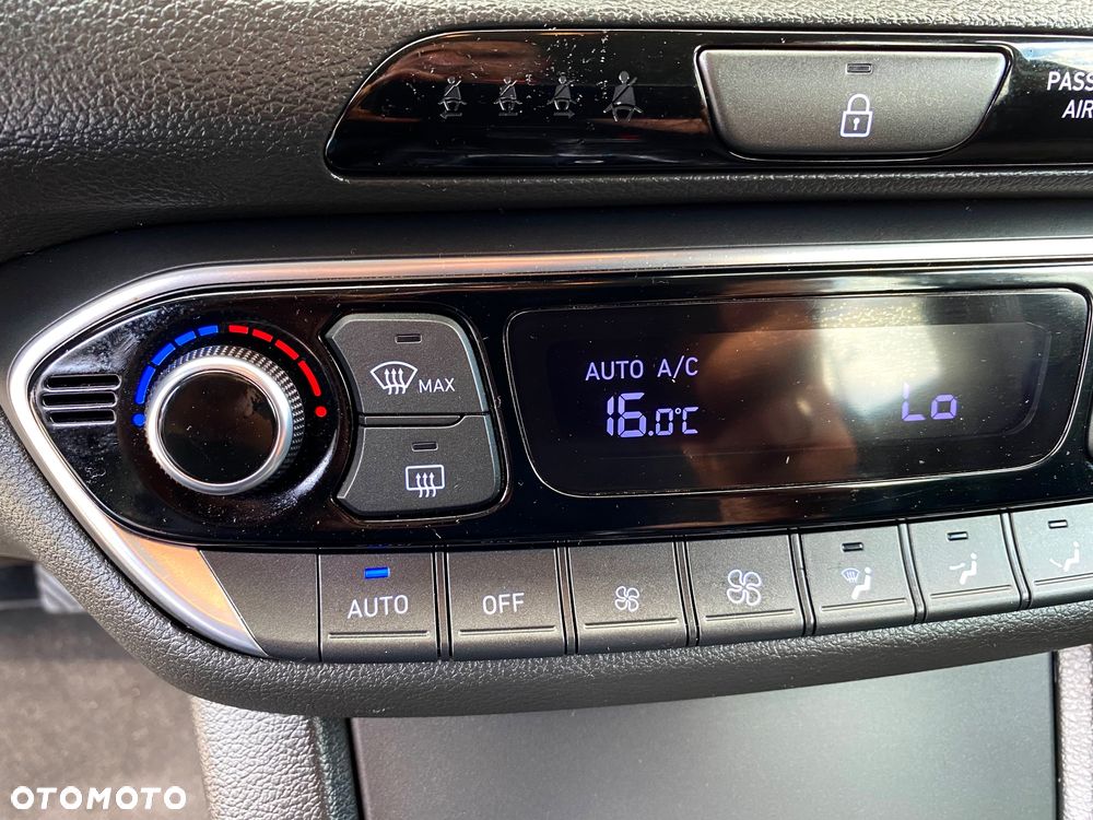 Hyundai i30 1.6 CRDI 48V-Hybrid Prime - 18