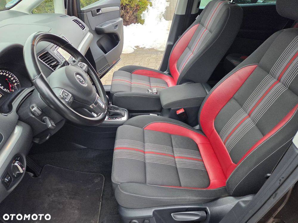 Volkswagen Sharan 2.0 TDI DSG Blue Motion Match - 24