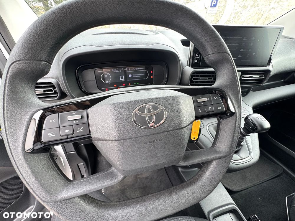 Toyota Proace City Verso 2024