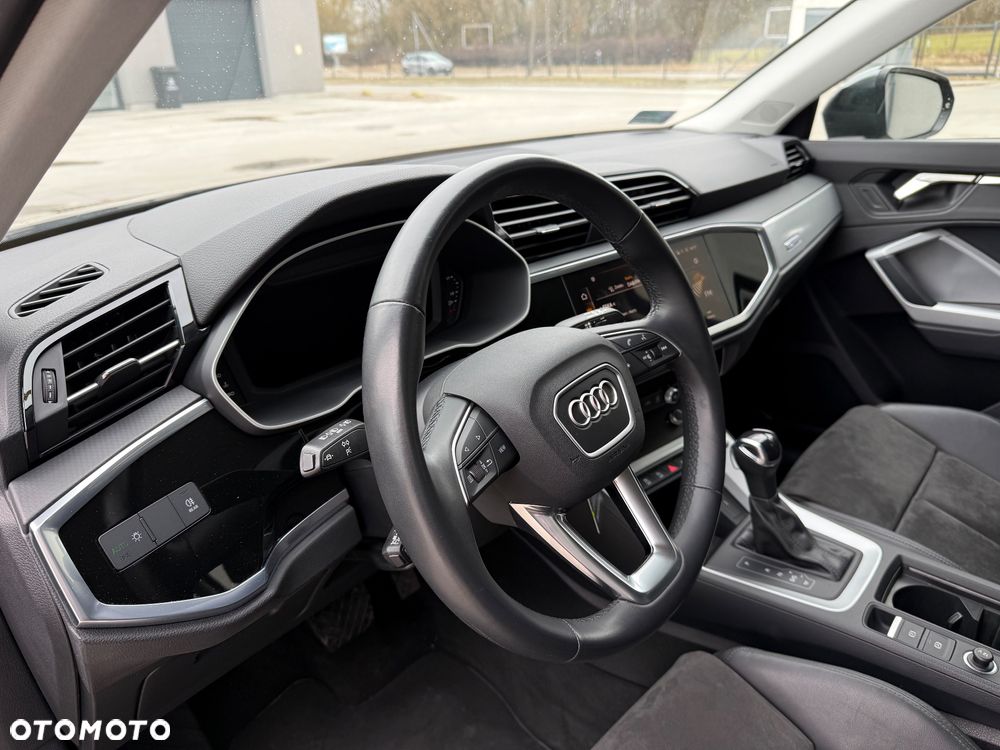 Audi Q3 35 TFSI S tronic - 13
