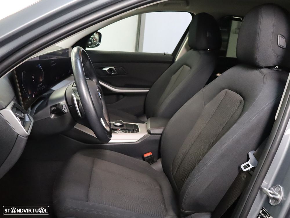 BMW 320 d Auto - 8