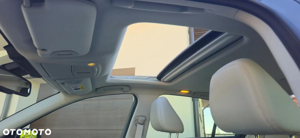 Infiniti Q50 2.0t Premium Sound Studio by Bose - 6
