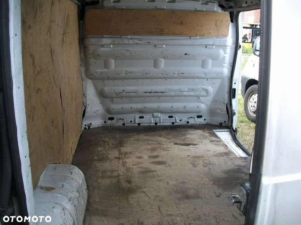 Opel Vivaro - 9