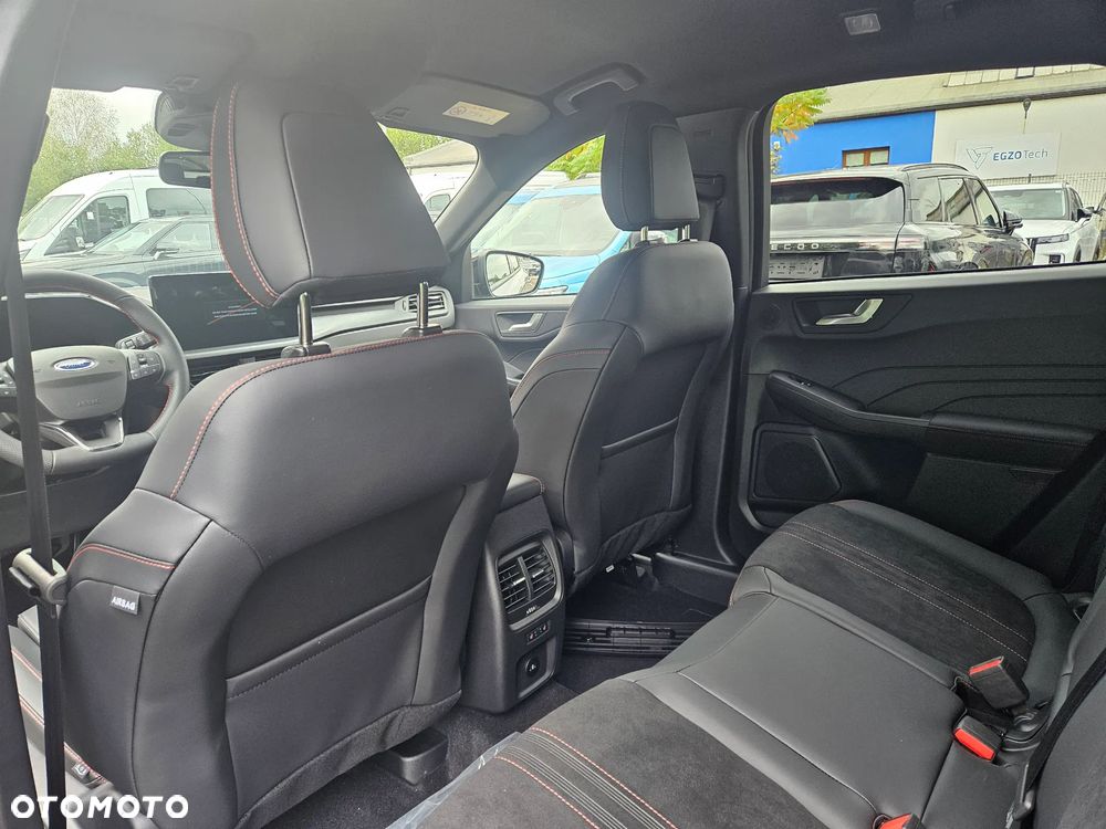 Ford Kuga - 17