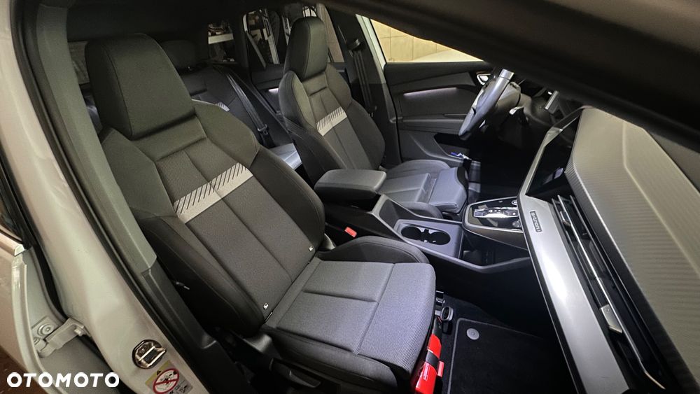 Audi Q4 e-tron - 32