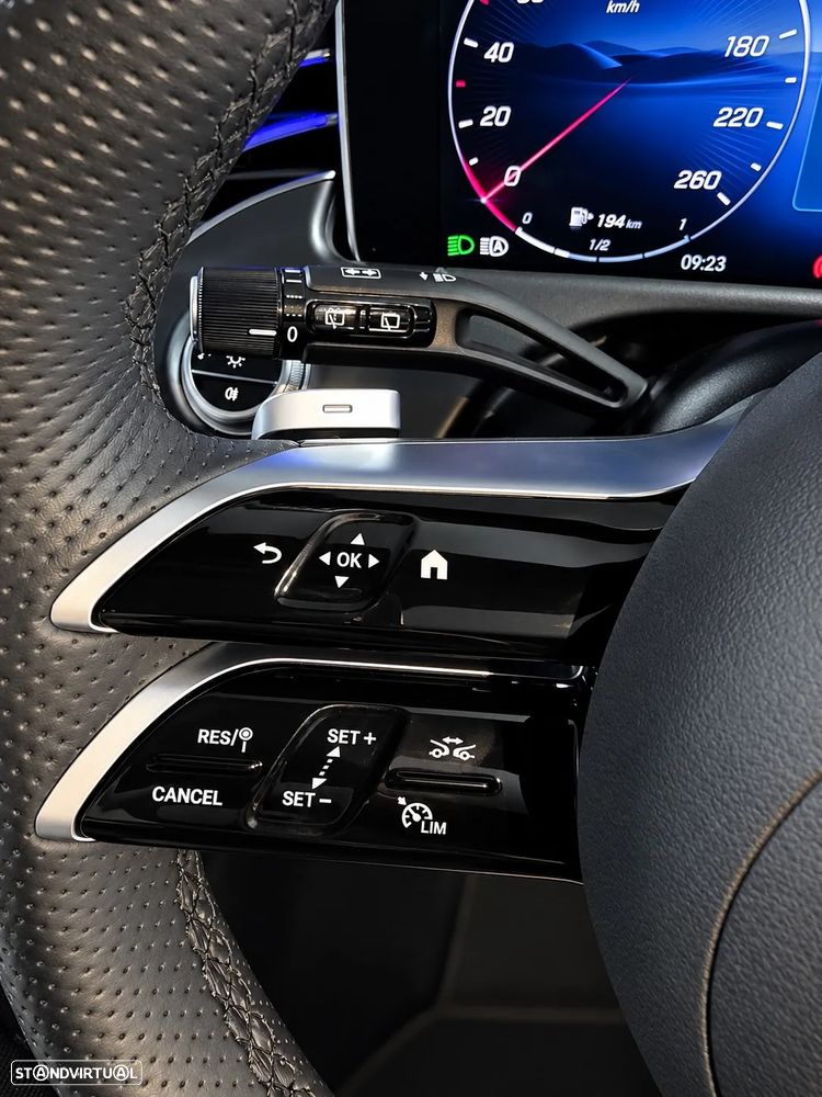 Mercedes-Benz E 300 de 9G-TRONIC AMG Line - 24