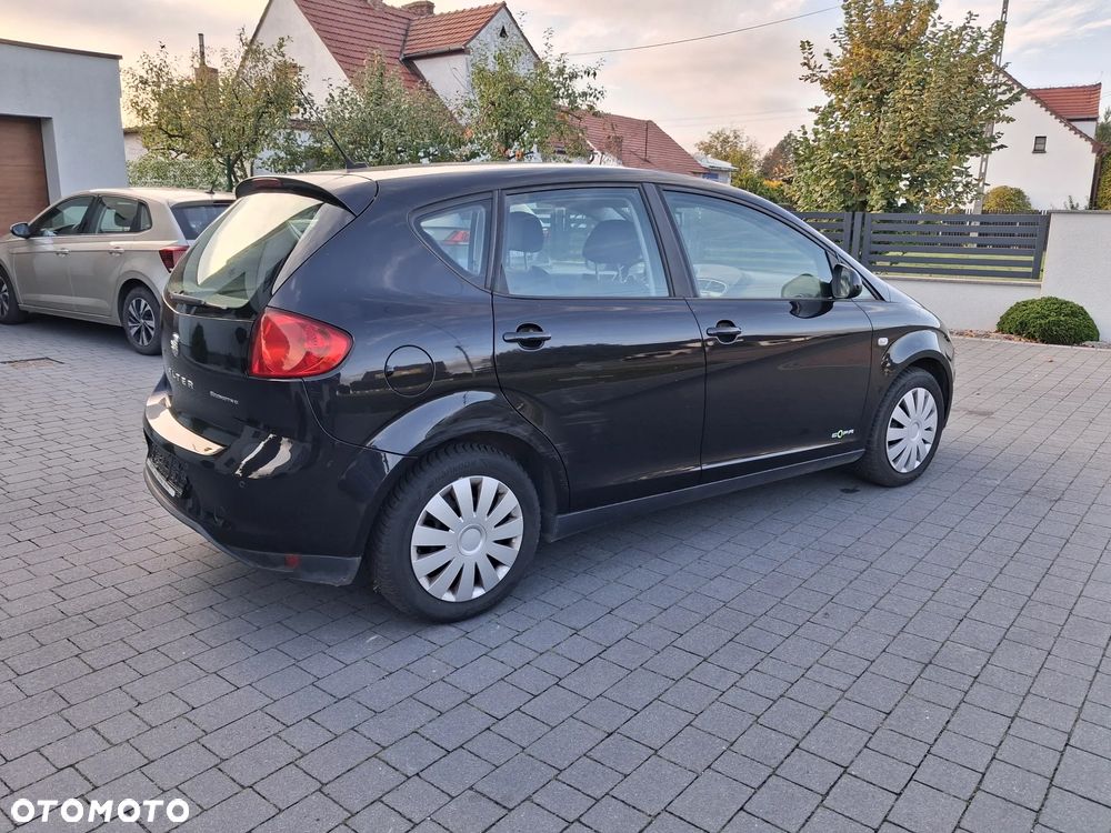 Seat Altea 2011 photo 4