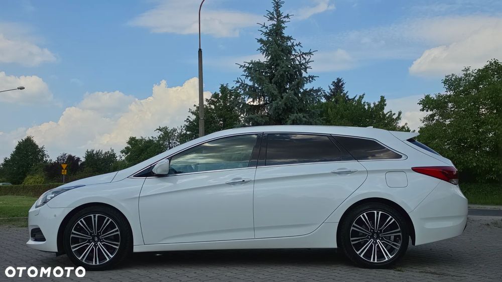 Hyundai i40 Kombi blue 1.7 CRDi DCT Premium - 14