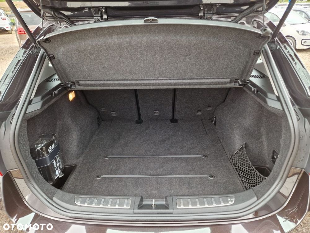 BMW X1 xDrive18d Sport Line - 15