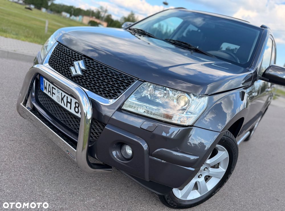 Suzuki Grand Vitara 1.9 DDiS Comfort DPF Family - 2
