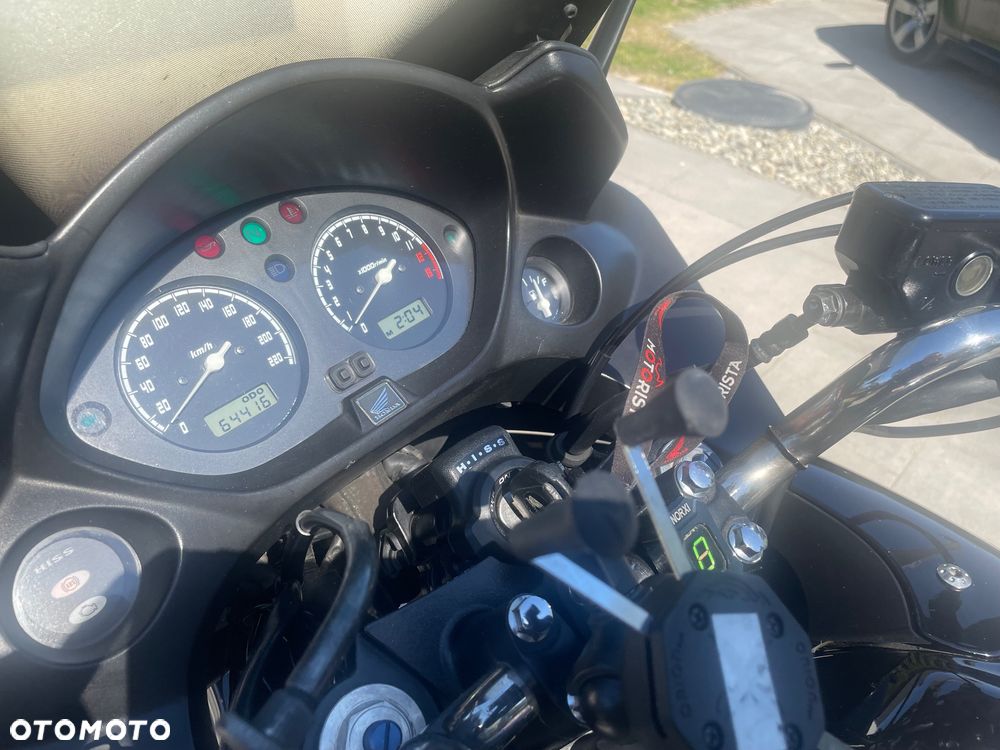 Honda CBF - 15