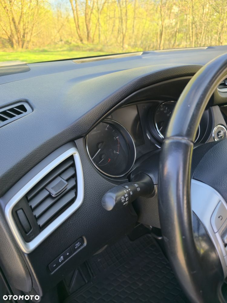 Nissan Qashqai 1.6 DCi Acenta Xtronic EU6 - 17