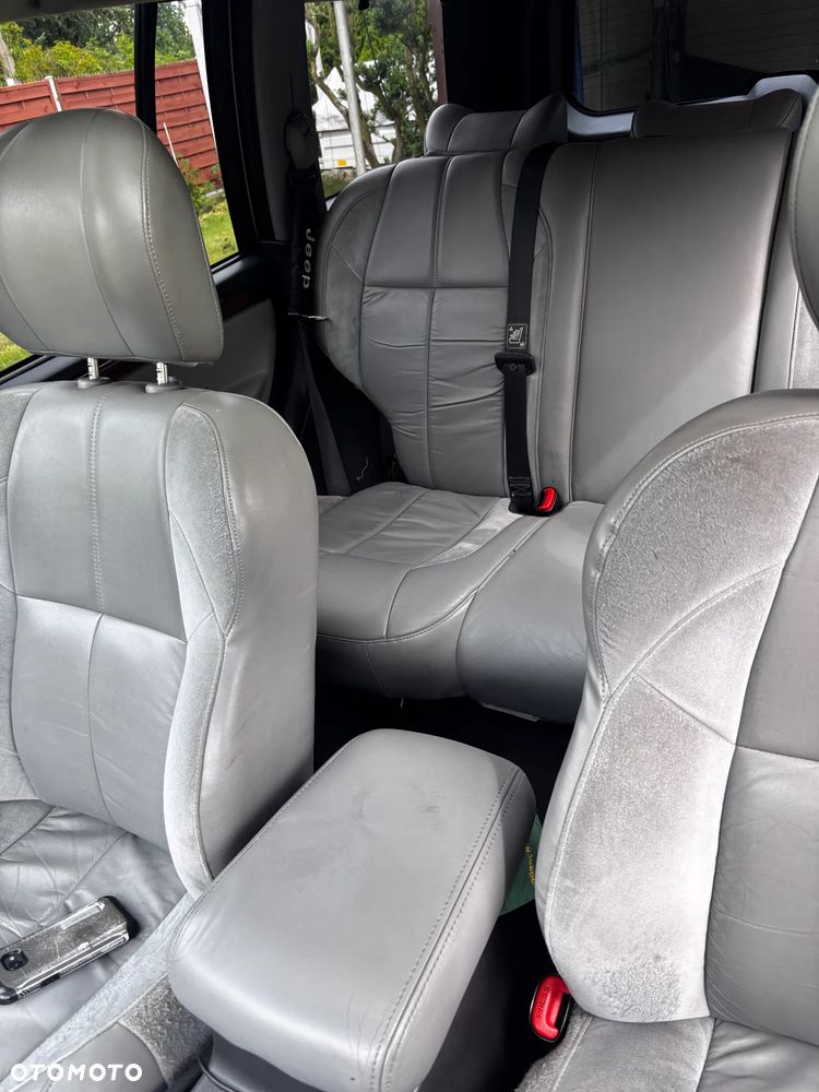 Jeep Grand Cherokee 4.7 Overland - 8