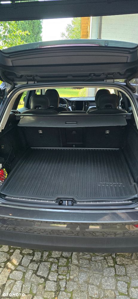 Volvo XC 60 B5 B AWD Momentum Pro - 7