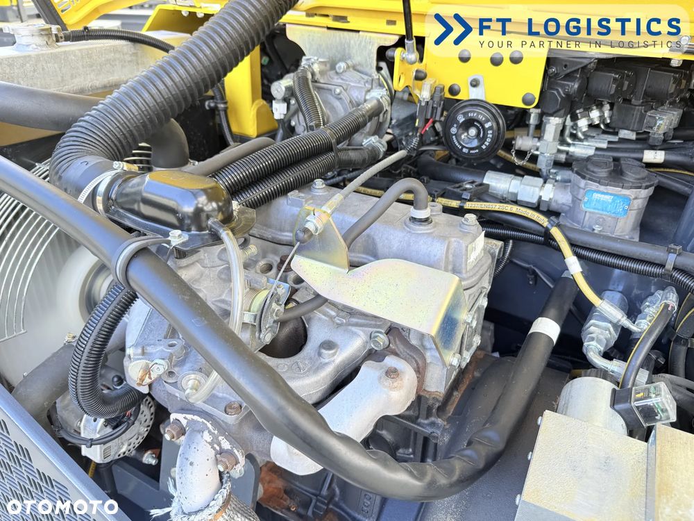 Combilift WÓZEK CZTEROKIERUNKOWY - WIELOKIERUNKOWY | COMBILIFT CB2500 | GAS | TRIPLEX 4900MM | WOLNY SKOK | POZYCJONER WIDEŁ | PRZESUW WIDEŁ | STAN IDEALNY | Szeroka oferta wózków czterokierunkowych i bocznych, dopasowanych do różnorodnych potrzeb i zastosowań - 25