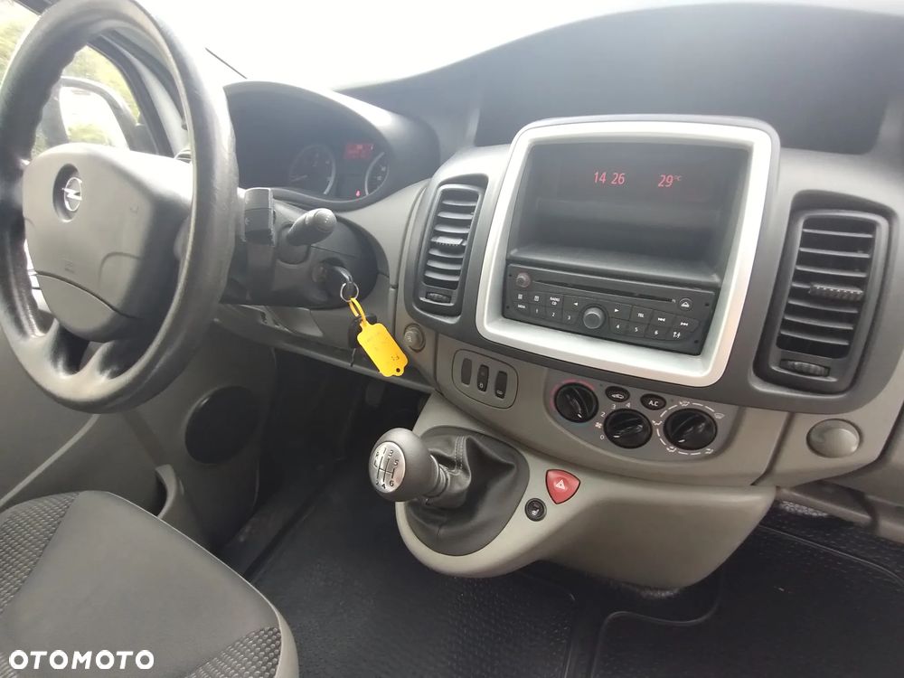 Opel Vivaro L2H1 2.9t - 4