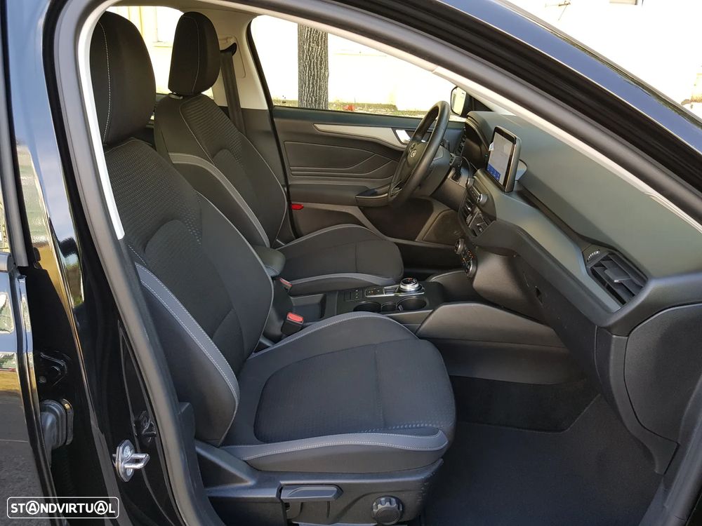 Ford Focus 1.5 TDCi ECOBlue Connected Aut. - 41