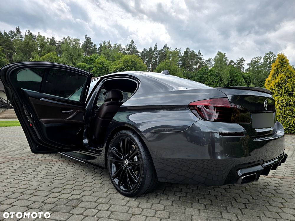 BMW Seria 5 530d xDrive - 25