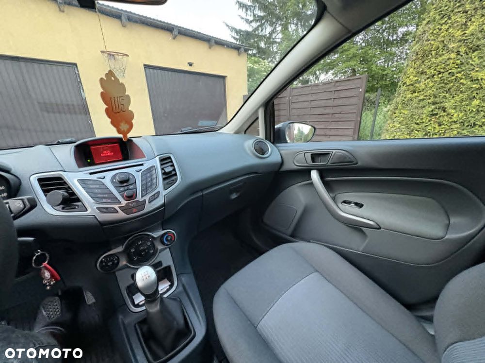 Ford Fiesta 1.25 Trend EU5 - 12