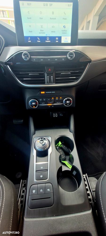 Ford Kuga - 16