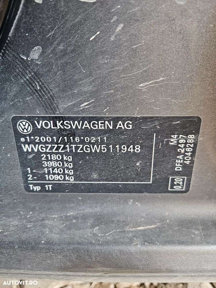 Volkswagen Touran - 3