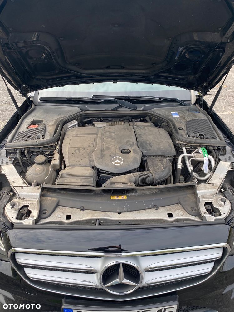 Mercedes-Benz Klasa E 220 d 9G-TRONIC - 16