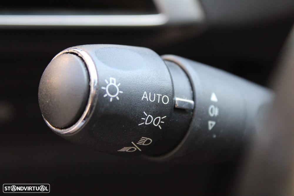 Peugeot 5008 PureTech 130 EAT8 Stop & Start Allure - 11