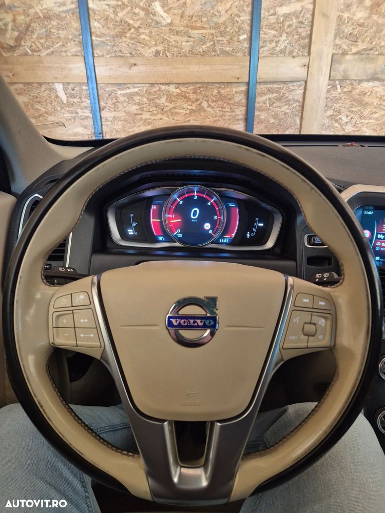 Volvo XC 60 - 31