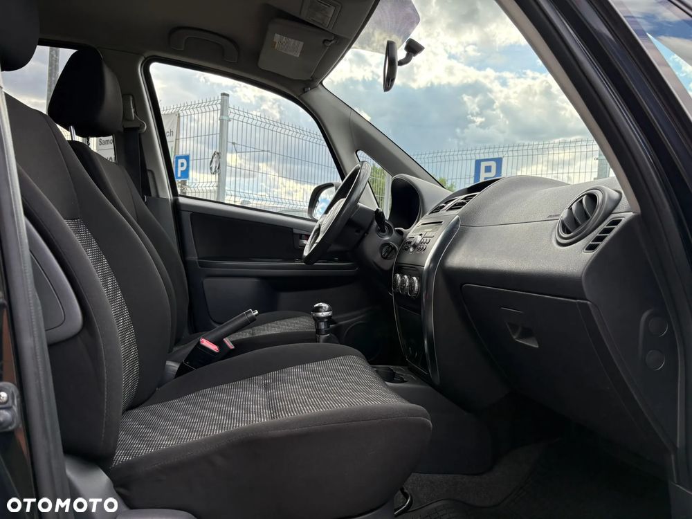 Suzuki SX4 1.6 GLX / Comfort - 22