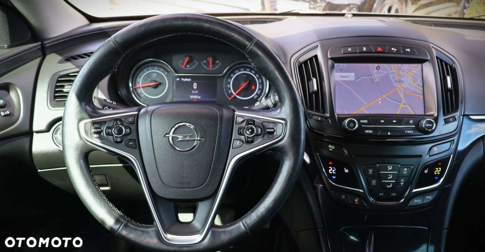 Opel Insignia - 13